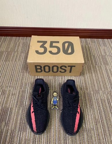 Yeezy Boost 350 V2 'Red' photo review